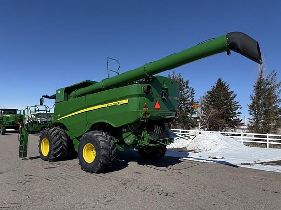 Image of John Deere S790 equipment image 2