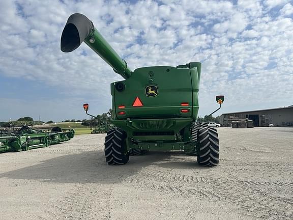 Image of John Deere S790 equipment image 3