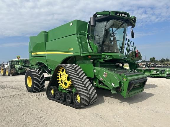 Image of John Deere S790 Primary image