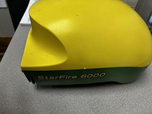 Image of John Deere StarFire 6000 Image 0