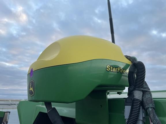 Image of John Deere StarFire 6000 Image 0