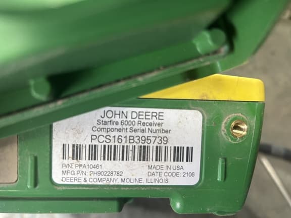 Image of John Deere StarFire 6000 equipment image 4