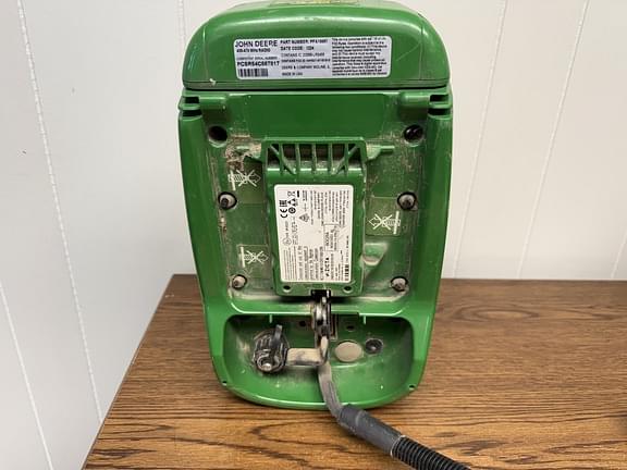 Image of John Deere StarFire 6000 equipment image 4