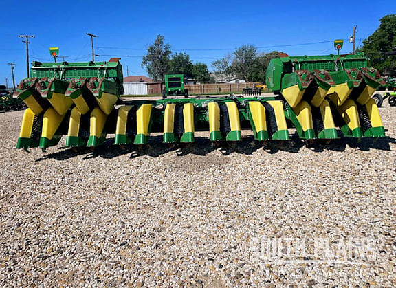 Image of John Deere SH12F equipment image 3