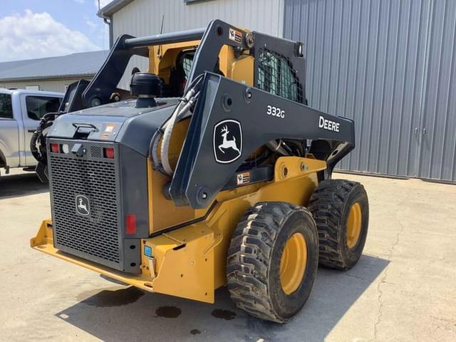 Image of John Deere 332G equipment image 4