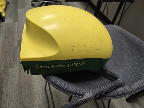 Image of John Deere StarFire 6000 Image 1