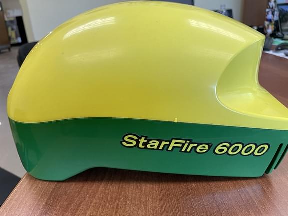 Image of John Deere StarFire 6000 Primary image