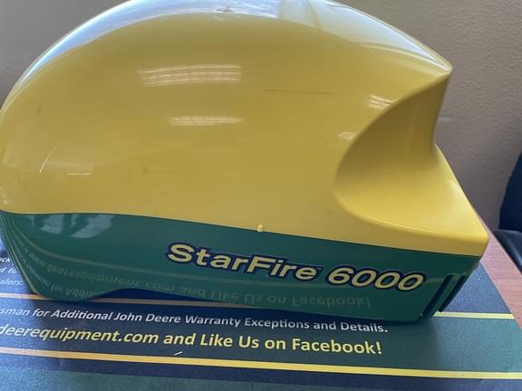 Image of John Deere StarFire 6000 equipment image 1