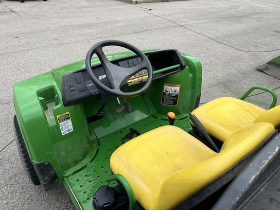 Image of John Deere Gator TH 6x4 equipment image 4