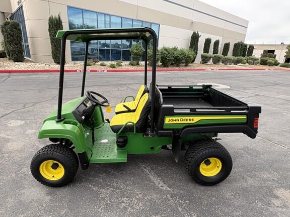 2021 John Deere Gator TX 4x2 Equipment Image0