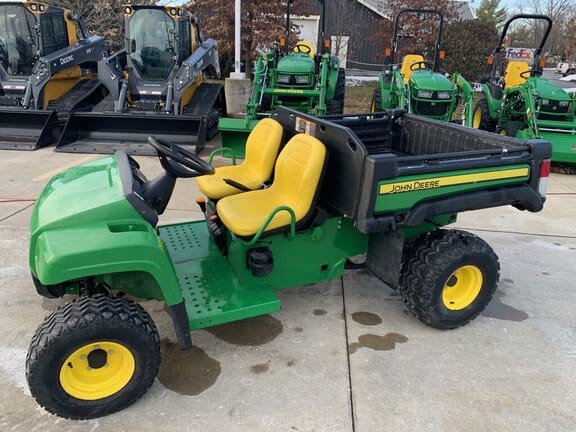 2021 John Deere Gator Equipment Image0