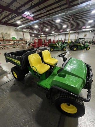 2021 John Deere Gator TX 4x2 Equipment Image0