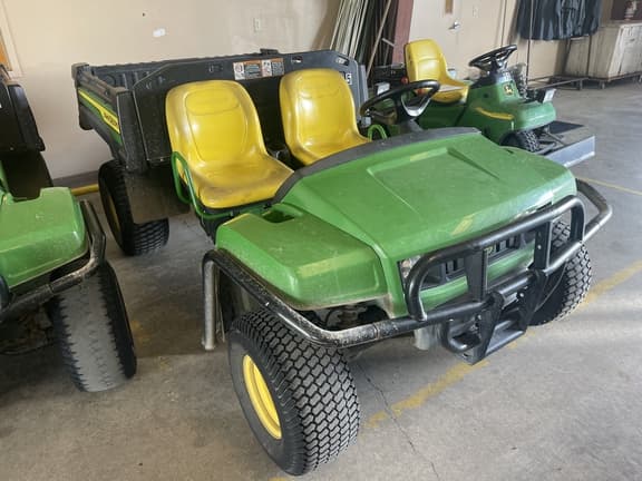 Image of John Deere Turf TX equipment image 4