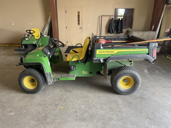 2021 John Deere Turf TX Equipment Image0
