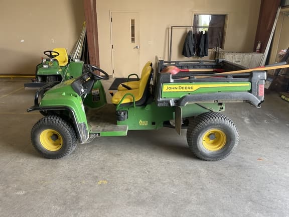Image of John Deere Turf TX equipment image 1