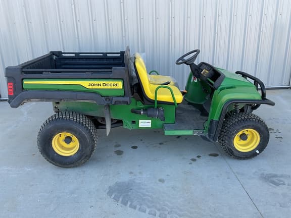 Image of John Deere Turf TX equipment image 3