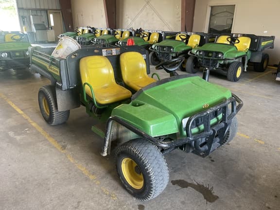 Image of John Deere Turf TX equipment image 4