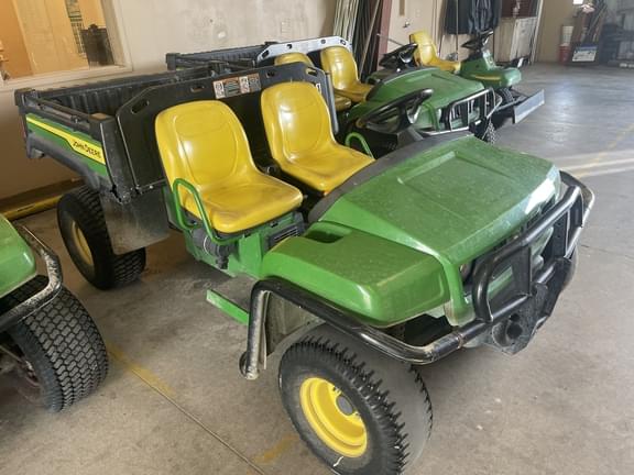 Image of John Deere Turf TX equipment image 4