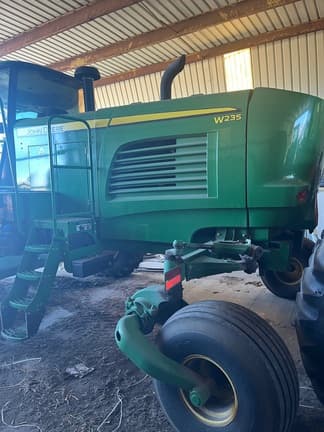 Image of John Deere W235 equipment image 4