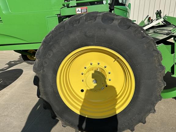 Image of John Deere W235 equipment image 4