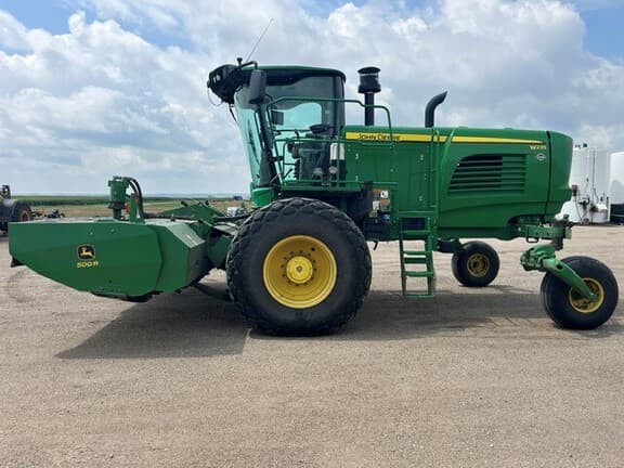 Image of John Deere W235 equipment image 3