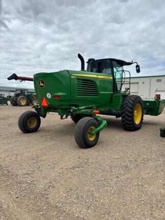 Image of John Deere W235 equipment image 2