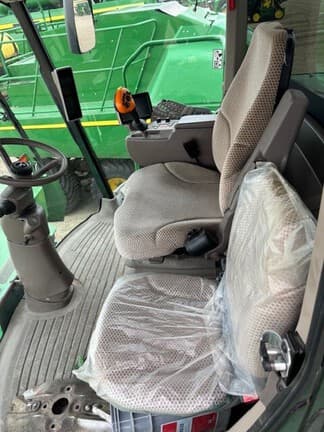 Image of John Deere W235 equipment image 4