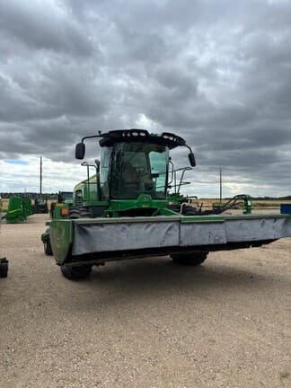 Image of John Deere W235 equipment image 3