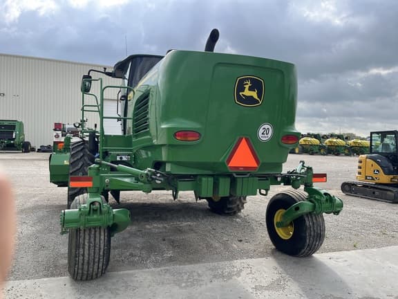 Image of John Deere W235 equipment image 3