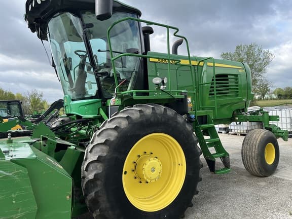 Image of John Deere W235 equipment image 1