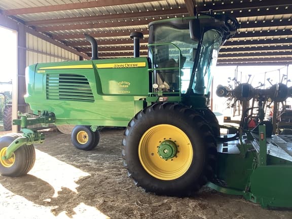 Image of John Deere W235 equipment image 4