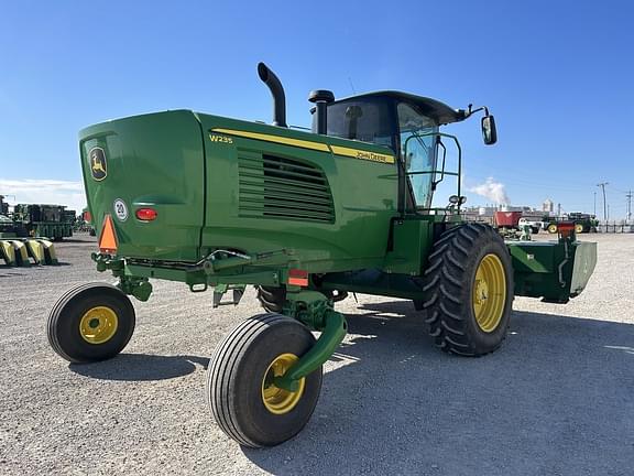 Image of John Deere W235 equipment image 4