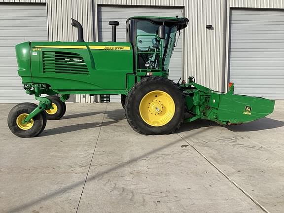 Image of John Deere W235 equipment image 1