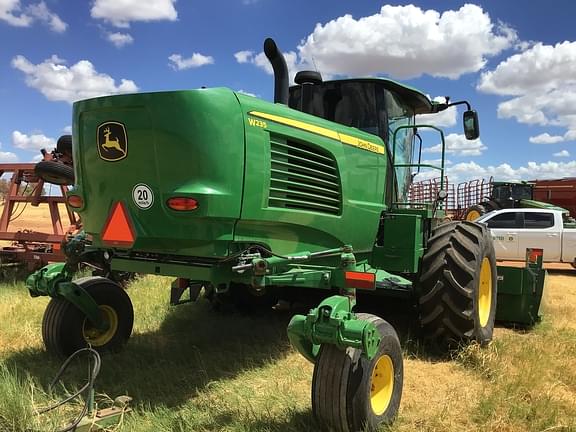 Image of John Deere W235 equipment image 3