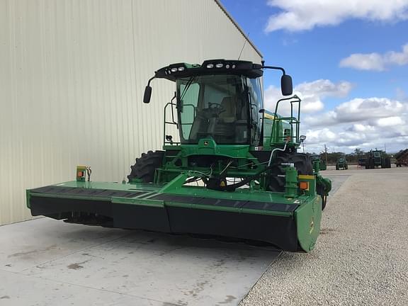 Image of John Deere W235 equipment image 2