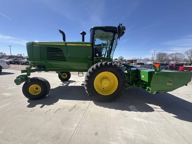 Image of John Deere W235 equipment image 1