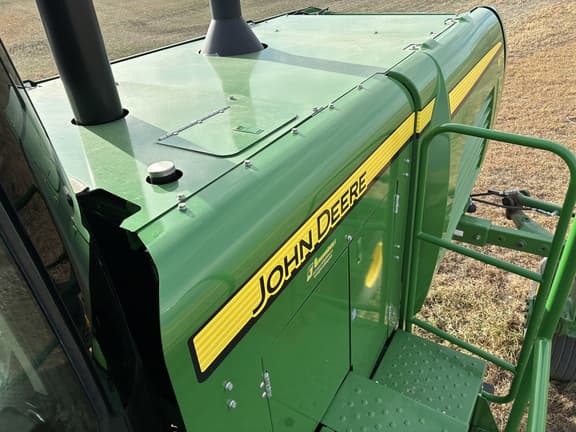Image of John Deere W235 equipment image 1