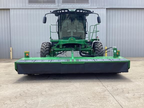 Image of John Deere W235 equipment image 1