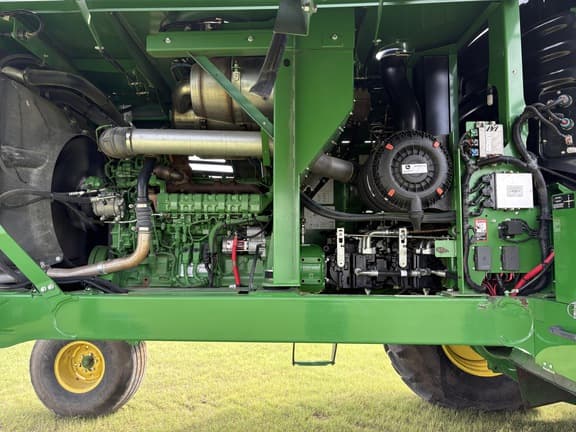 Image of John Deere W235 equipment image 4