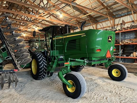 Image of John Deere W235 equipment image 2