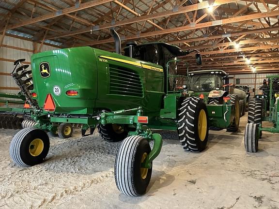 Image of John Deere W235 equipment image 1