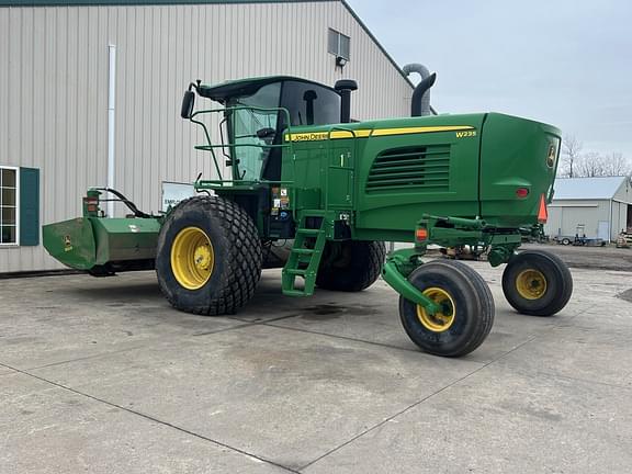 Image of John Deere W235 equipment image 1