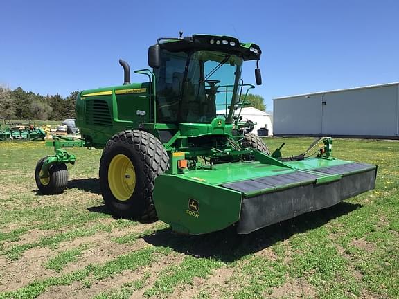 Image of John Deere W235 equipment image 1