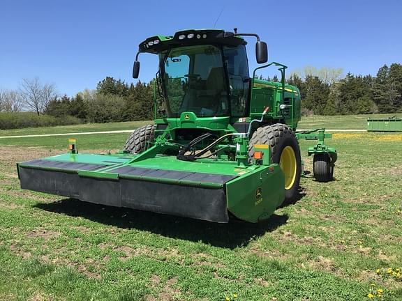 Image of John Deere W235 Primary image