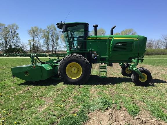 Image of John Deere W235 equipment image 4