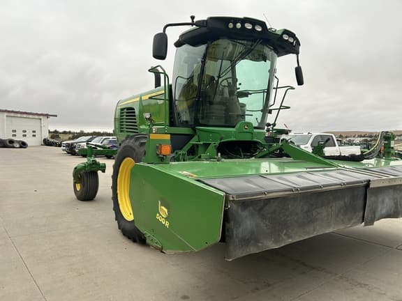 Image of John Deere W235 equipment image 3
