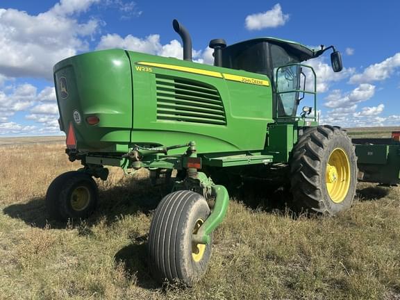 Image of John Deere W235 equipment image 4