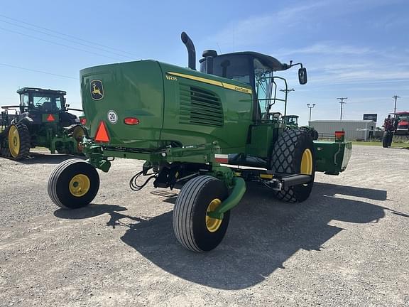 Image of John Deere W235 equipment image 4