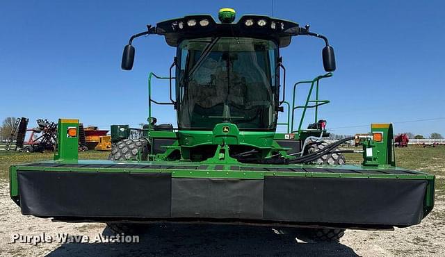 Image of John Deere W235 equipment image 1