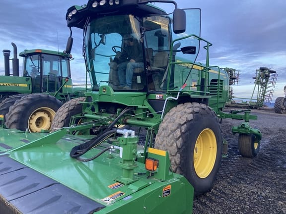 Main image John Deere W260
